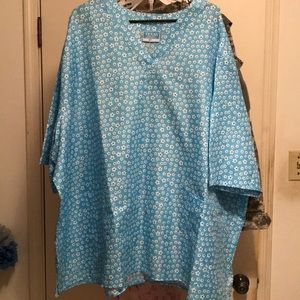 5X scrub top NWOT floral